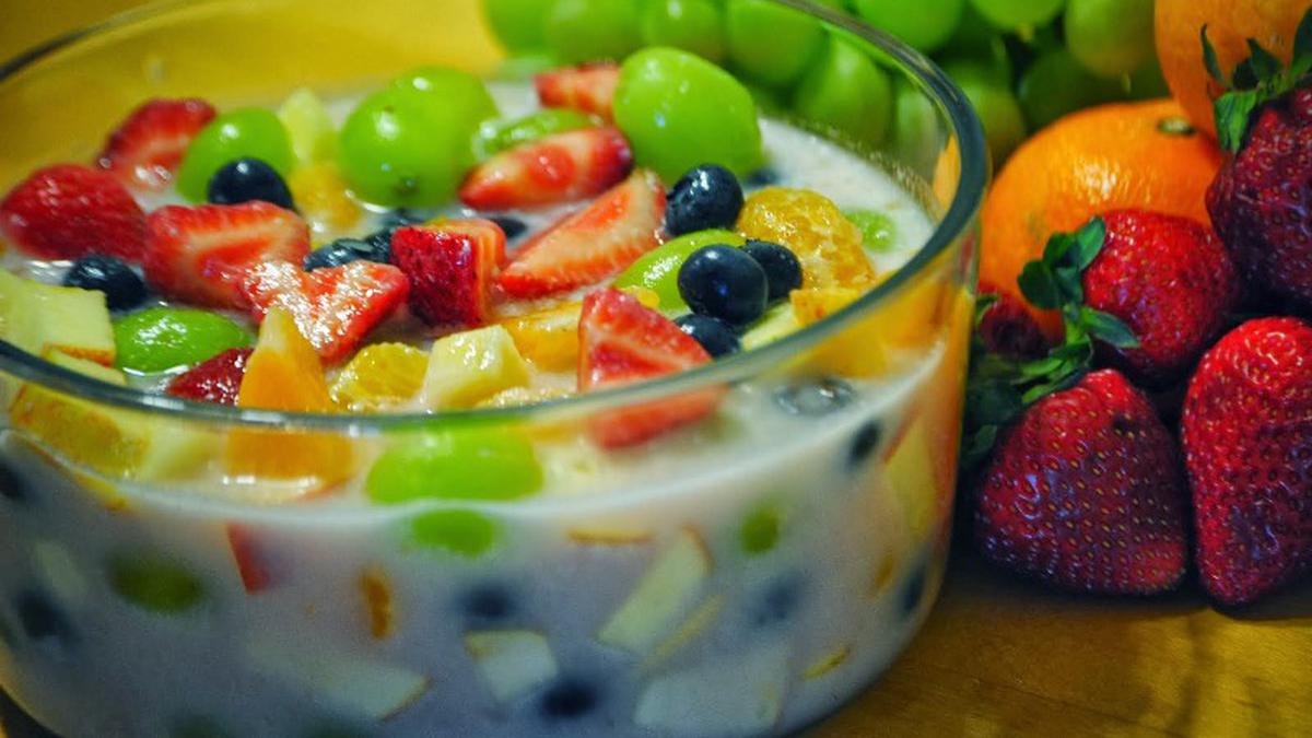 Sop Buah Segar di Jantung Cilacap: UNA POM MINI Menyegarkan Hari Anda